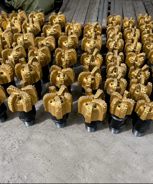 products2-03 CZ-F1M Standard Steel Body PDC Bit