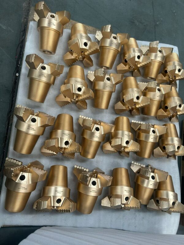 Multi-Wing Non-Core Drill Bit