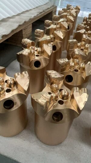 4-Blade Fixed Plate PDC Reamer 4-Blade Fixed Plate PDC Reamer